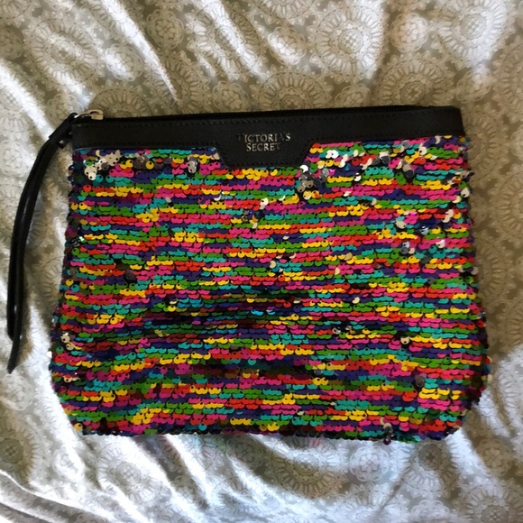 Victoria's Secret Handbags - Victoria’s Secret Makeup Bag